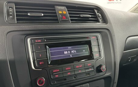 Volkswagen Jetta VI, 2015 год, 899 000 рублей, 15 фотография