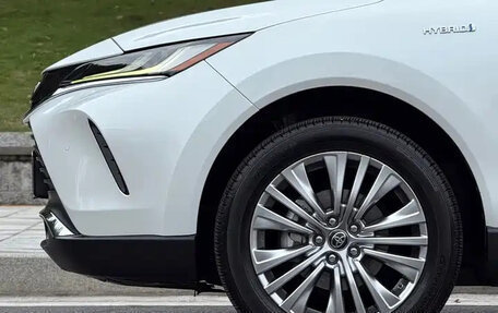 Toyota Harrier, 2022 год, 2 390 222 рублей, 10 фотография