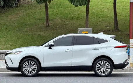 Toyota Harrier, 2022 год, 2 390 222 рублей, 9 фотография