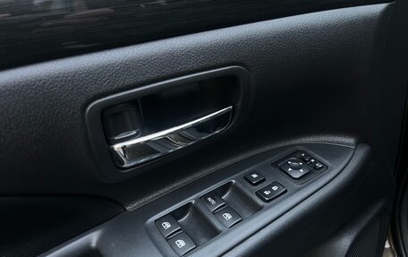 Mitsubishi Outlander III рестайлинг 3, 2018 год, 1 749 000 рублей, 12 фотография