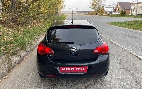 Opel Astra J, 2012 год, 585 000 рублей, 4 фотография