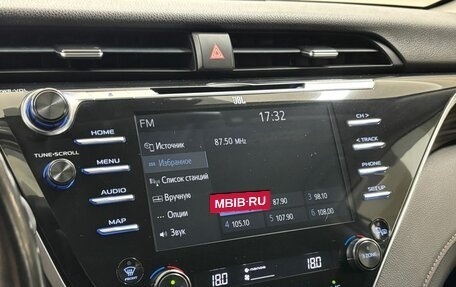 Toyota Camry, 2018 год, 2 600 000 рублей, 14 фотография