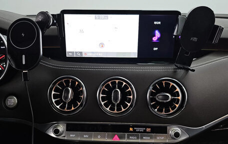 KIA Stinger I, 2022 год, 3 124 000 рублей, 10 фотография