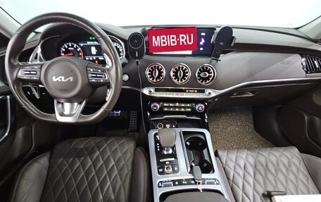 KIA Stinger I, 2022 год, 3 124 000 рублей, 6 фотография