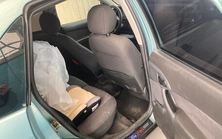 Ford Focus IV, 2001 год, 190 000 рублей, 2 фотография