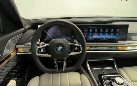 BMW 7 серия, 2025 год, 32 200 000 рублей, 14 фотография