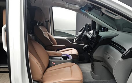Hyundai Staria, 2025 год, 6 100 000 рублей, 8 фотография