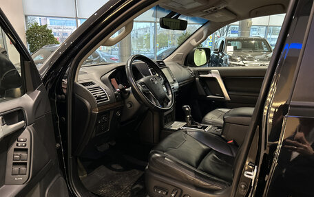 Toyota Land Cruiser Prado 150 рестайлинг 2, 2020 год, 6 413 000 рублей, 20 фотография