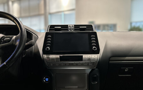 Toyota Land Cruiser Prado 150 рестайлинг 2, 2020 год, 6 413 000 рублей, 19 фотография