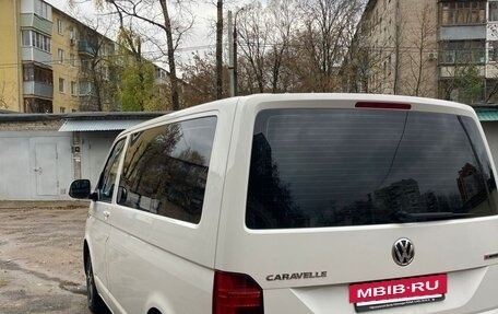 Volkswagen Caravelle T6 рестайлинг, 2020 год, 4 450 000 рублей, 4 фотография