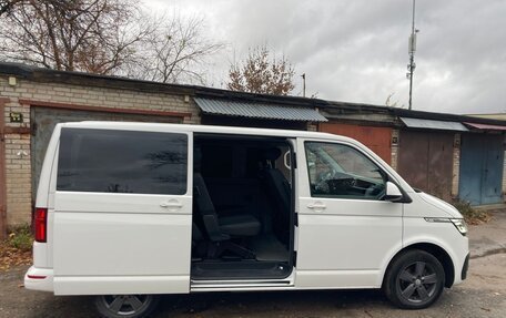 Volkswagen Caravelle T6 рестайлинг, 2020 год, 4 450 000 рублей, 8 фотография