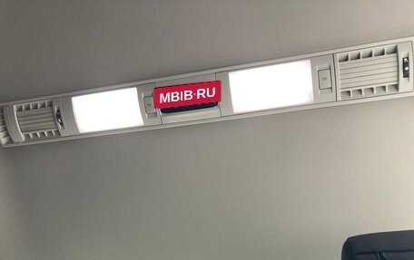 Volkswagen Caravelle T6 рестайлинг, 2020 год, 4 450 000 рублей, 23 фотография