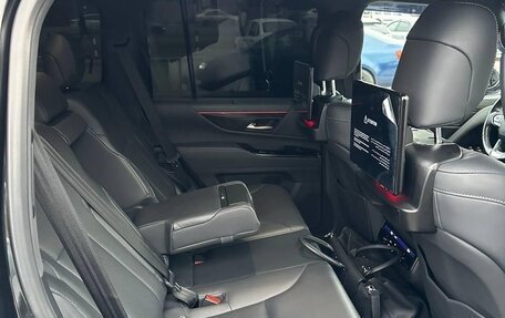 Lexus LX, 2023 год, 16 550 000 рублей, 12 фотография