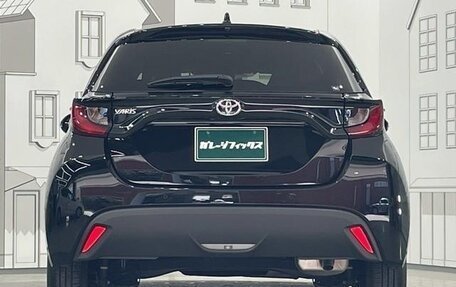 Toyota Yaris, 2021 год, 660 000 рублей, 5 фотография