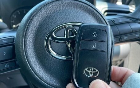 Toyota Yaris, 2021 год, 660 000 рублей, 18 фотография