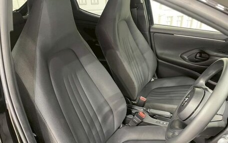 Toyota Yaris, 2021 год, 660 000 рублей, 12 фотография