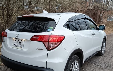 Honda Vezel, 2017 год, 1 870 000 рублей, 6 фотография