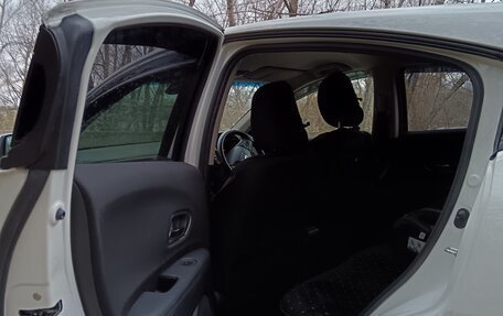 Honda Vezel, 2017 год, 1 870 000 рублей, 8 фотография