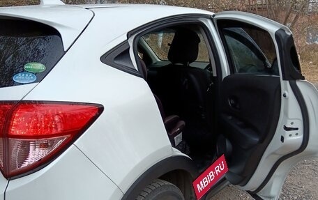 Honda Vezel, 2017 год, 1 870 000 рублей, 7 фотография