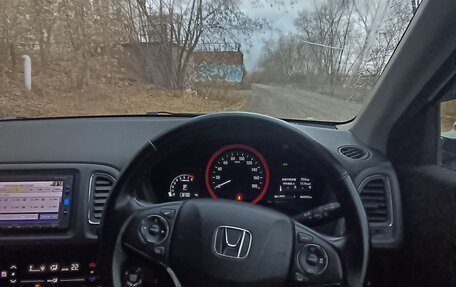 Honda Vezel, 2017 год, 1 870 000 рублей, 17 фотография