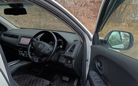 Honda Vezel, 2017 год, 1 870 000 рублей, 15 фотография