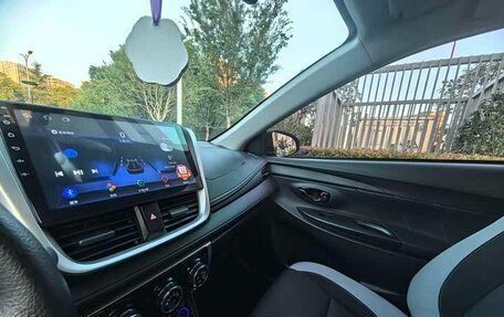 Toyota Yaris XP150 рестайлинг, 2022 год, 1 268 000 рублей, 13 фотография