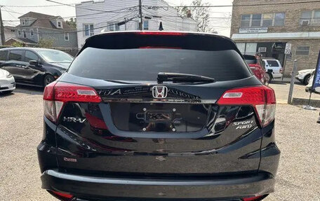 Honda HR-V II, 2022 год, 1 950 000 рублей, 4 фотография