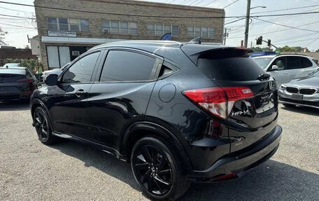 Honda HR-V II, 2022 год, 1 950 000 рублей, 3 фотография