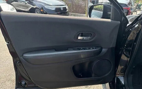 Honda HR-V II, 2022 год, 1 950 000 рублей, 12 фотография