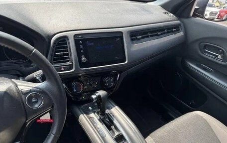 Honda HR-V II, 2022 год, 1 950 000 рублей, 10 фотография