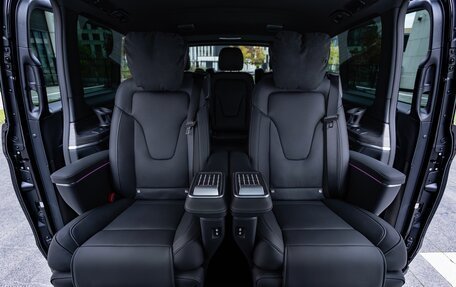 Mercedes-Benz V-Класс, 2025 год, 14 200 000 рублей, 31 фотография