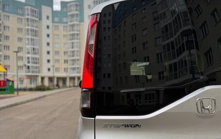Honda Stepwgn IV, 2016 год, 1 480 000 рублей, 15 фотография