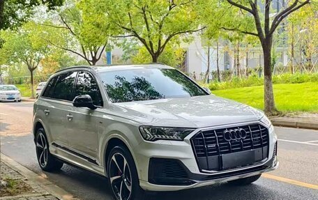 Audi Q7, 2022 год, 5 300 000 рублей, 3 фотография