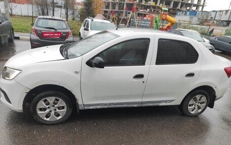 Renault Logan II, 2019 год, 390 000 рублей, 3 фотография