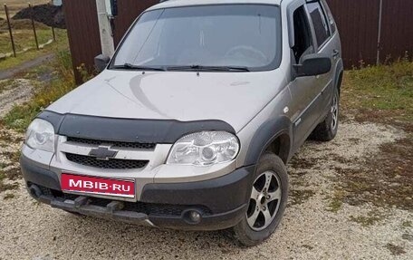 Chevrolet Niva I рестайлинг, 2011 год, 395 000 рублей, 1 фотография