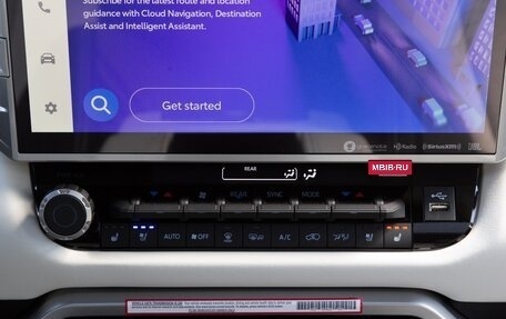 Toyota Sequoia, 2024 год, 12 990 000 рублей, 23 фотография