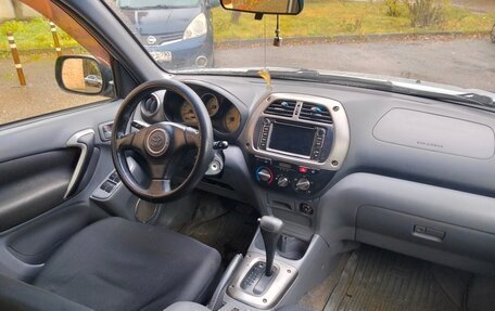 Toyota RAV4, 2001 год, 600 000 рублей, 6 фотография