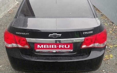 Chevrolet Cruze II, 2010 год, 480 000 рублей, 8 фотография