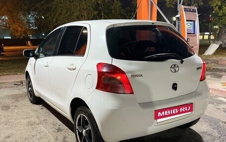 Toyota Yaris III рестайлинг, 2008 год, 530 000 рублей, 4 фотография