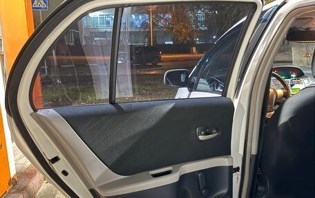 Toyota Yaris III рестайлинг, 2008 год, 530 000 рублей, 11 фотография