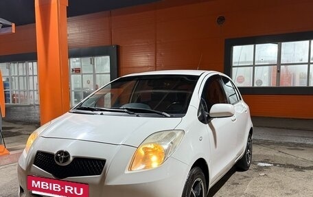 Toyota Yaris III рестайлинг, 2008 год, 530 000 рублей, 6 фотография
