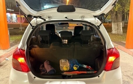 Toyota Yaris III рестайлинг, 2008 год, 530 000 рублей, 9 фотография