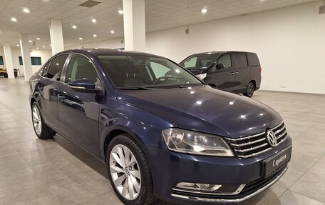 Volkswagen Passat B7, 2012 год, 900 000 рублей, 5 фотография