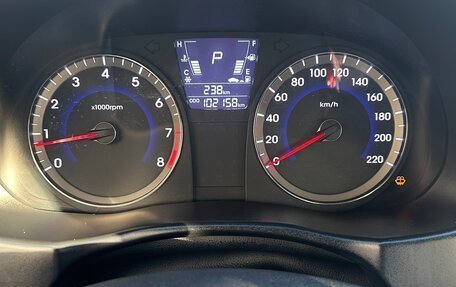 Hyundai Solaris II рестайлинг, 2013 год, 1 070 000 рублей, 9 фотография