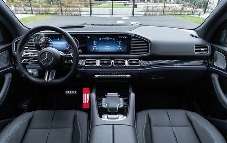 Mercedes-Benz GLS, 2025 год, 18 500 000 рублей, 24 фотография