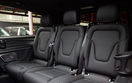 Mercedes-Benz V-Класс, 2024 год, 12 400 000 рублей, 33 фотография