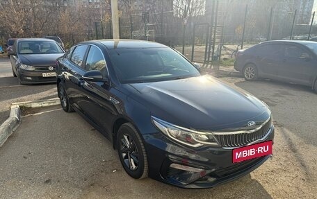 KIA Optima IV, 2018 год, 1 850 000 рублей, 3 фотография