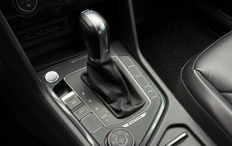 Volkswagen Tiguan II, 2017 год, 2 749 000 рублей, 16 фотография