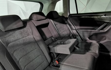 Volkswagen Tiguan II, 2017 год, 2 695 000 рублей, 13 фотография