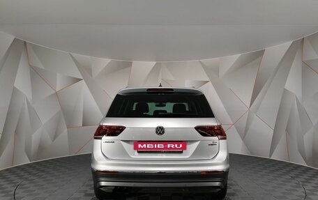 Volkswagen Tiguan II, 2017 год, 2 695 000 рублей, 8 фотография
